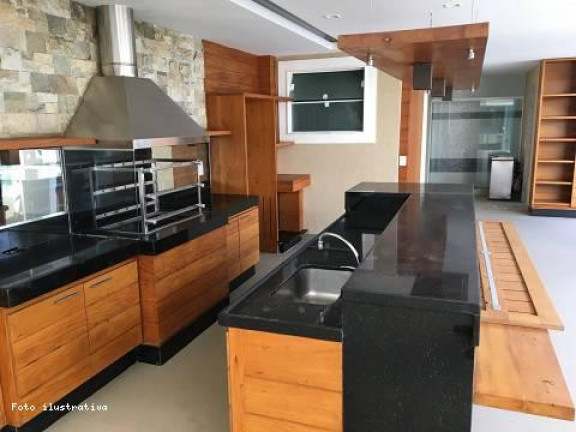 Imagem Casa com 6 Quartos à Venda, 850 m² em Barra Da Tijuca - Rio De Janeiro Imagem Casa com 6 Quartos à Venda, 850 m² em Barra Da Tijuca - Rio De Janeiro