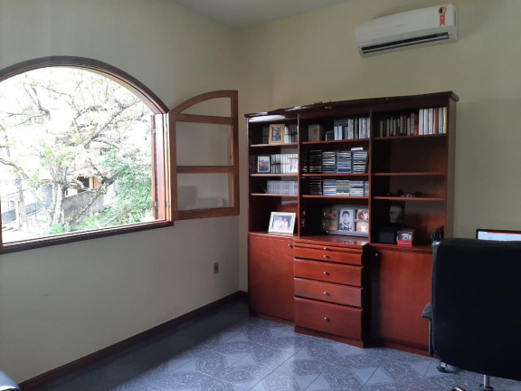 Imagem Casa com 4 Quartos à Venda, 317 m² em Jardim Belvedere - Volta Redonda Imagem Casa com 4 Quartos à Venda, 317 m² em Jardim Belvedere - Volta Redonda