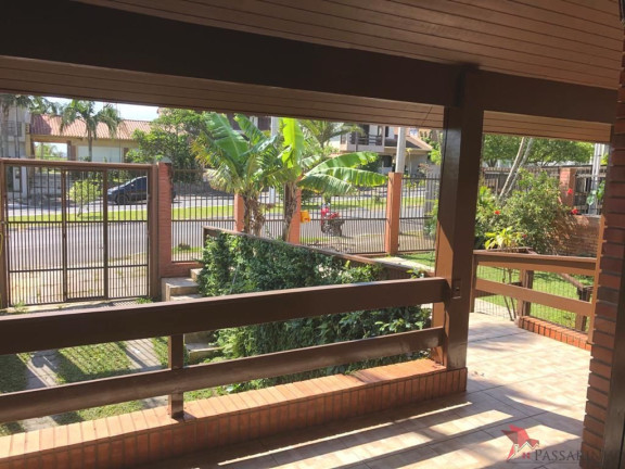 Imagem Casa com 9 Quartos à Venda, 450 m² em Praia Da Cal - Torres