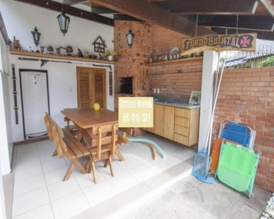 Imagem Casa com 5 Quartos à Venda, 265 m² em Chácara Das Pedras - Porto Alegre Imagem Casa com 5 Quartos à Venda, 265 m² em Chácara Das Pedras - Porto Alegre