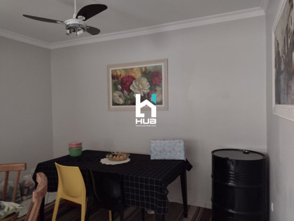 Imagem Casa com 2 Quartos à Venda, 80 m²