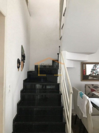 Imagem Sobrado com 3 Quartos à Venda, em Parada Inglesa - São Paulo Imagem Sobrado com 3 Quartos à Venda, em Parada Inglesa - São Paulo