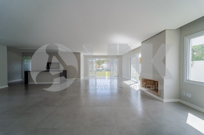 Imagem Imóvel com 3 Quartos à Venda, 300 m² em Vila Nova - Porto Alegre