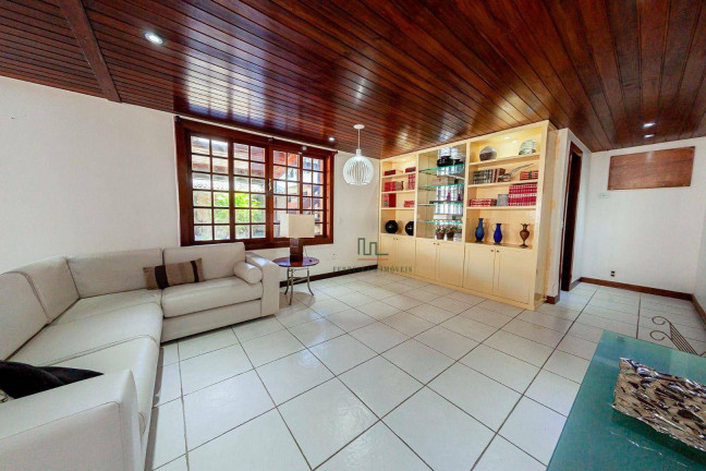Imagem Casa com 6 Quartos à Venda, 780 m² em Piratininga - Niterói Imagem Casa com 6 Quartos à Venda, 780 m² em Piratininga - Niterói
