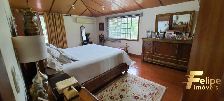 Imagem Imóvel com 8 Quartos à Venda, 60.000 m² em Timbuí - Timbuí