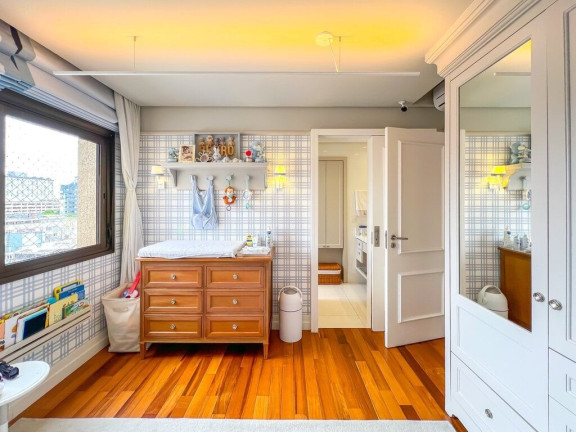 Imagem Apartamento com 3 Quartos à Venda, 177 m² em Moinhos De Vento - Porto Alegre