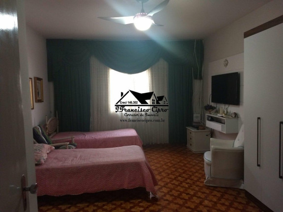 Imagem Casa com 3 Quartos à Venda, 195 m² em Vila Paraíba - Guaratinguetá Imagem Casa com 3 Quartos à Venda, 195 m² em Vila Paraíba - Guaratinguetá