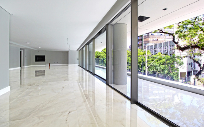 Imagem Imóvel com 3 Quartos à Venda, 387 m² em Moinhos De Vento - Porto Alegre Imagem Imóvel com 3 Quartos à Venda, 387 m² em Moinhos De Vento - Porto Alegre