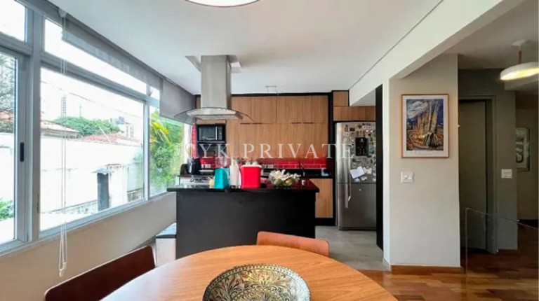 Imagem Casa de Condomínio com 3 Quartos à Venda, 249 m² em Vila Romana - São Paulo