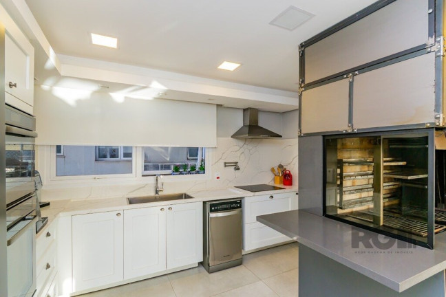 Imagem Apartamento com 4 Quartos à Venda, 158 m² em Menino Deus - Porto Alegre Imagem Apartamento com 4 Quartos à Venda, 158 m² em Menino Deus - Porto Alegre