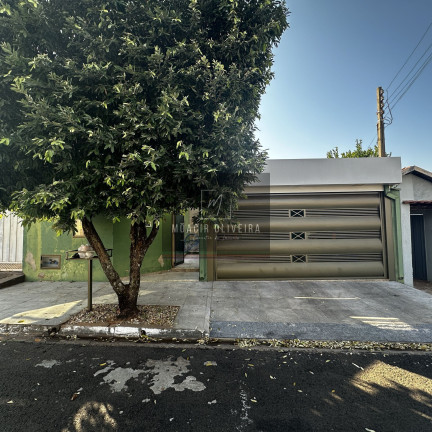 Imagem Casa com 3 Quartos à Venda, 175 m² em Jardim Santa Fé Iv - Ourinhos