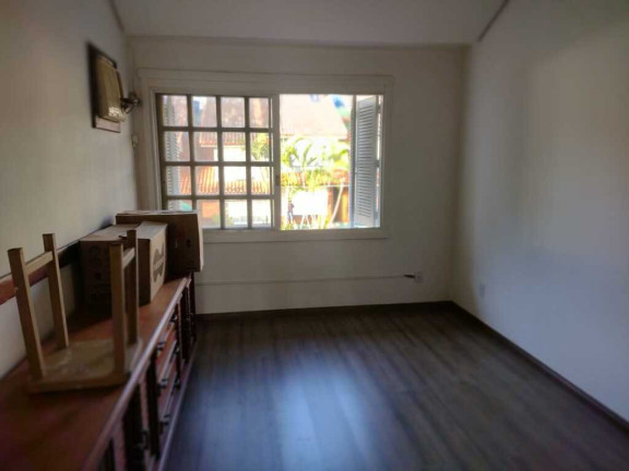 Imagem Casa com 2 Quartos à Venda, em Tristeza - Porto Alegre Imagem Casa com 2 Quartos à Venda, em Tristeza - Porto Alegre