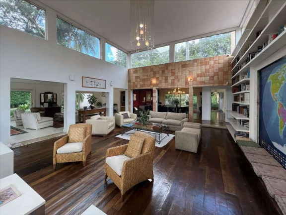 Imagem Casa com 6 Quartos à Venda, em Vila Santo Antonio - Cotia Imagem Casa com 6 Quartos à Venda, em Vila Santo Antonio - Cotia