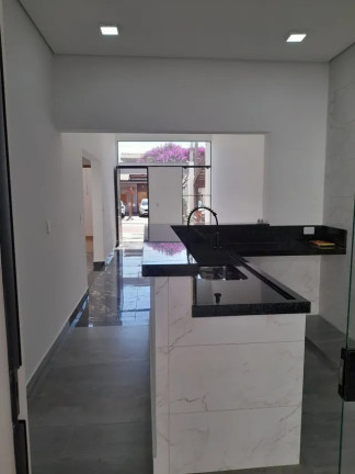 Imagem Casa com 3 Quartos à Venda, 110 m² em Horto Florestal - Sorocaba Imagem Casa com 3 Quartos à Venda, 110 m² em Horto Florestal - Sorocaba