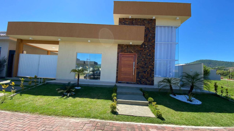 Imagem Casa com 3 Quartos à Venda, 396 m² em Caxito - Maricá