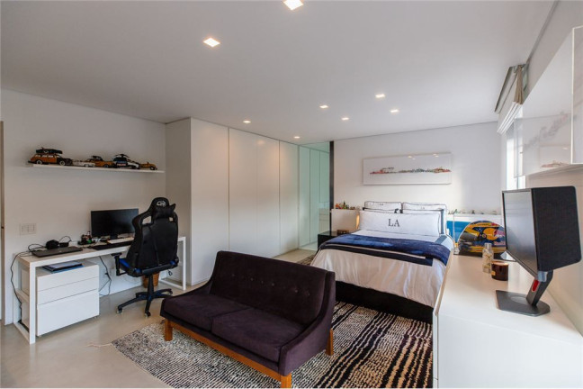 Imagem Imóvel com 3 Quartos à Venda,  em Jardim Guedala - São Paulo