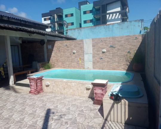Imagem Casa com 6 Quartos à Venda, em Balneário Eliane - Guaratuba Imagem Casa com 6 Quartos à Venda, em Balneário Eliane - Guaratuba