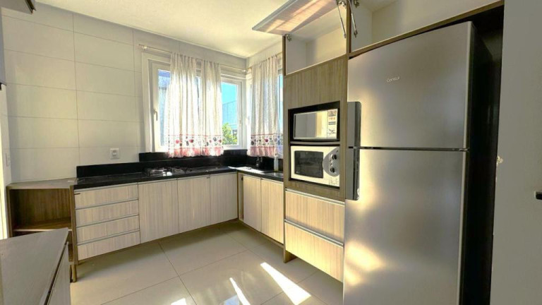 Imagem Casa com 4 Quartos à Venda, em Zona Nova - Capao Da Canoa Imagem Casa com 4 Quartos à Venda, em Zona Nova - Capao Da Canoa