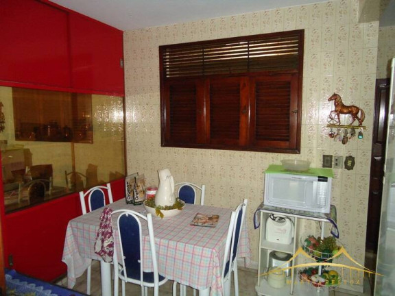 Imagem Casa com 4 Quartos à Venda, 300 m² em Lagoa Nova - Natal