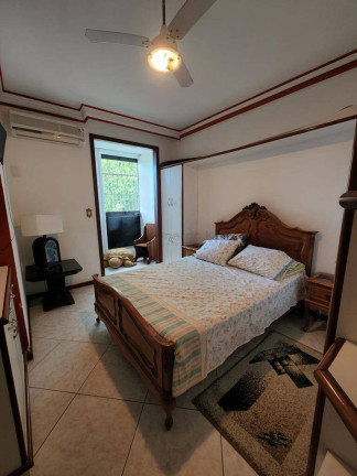 Casa com 4 Quartos à Venda, 350 m² em Mata Da Praia - Vitória