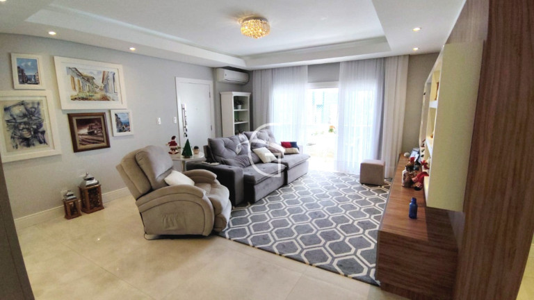 Apartamento com 3 Quartos à Venda, 206 m² em Atiradores - Joinville