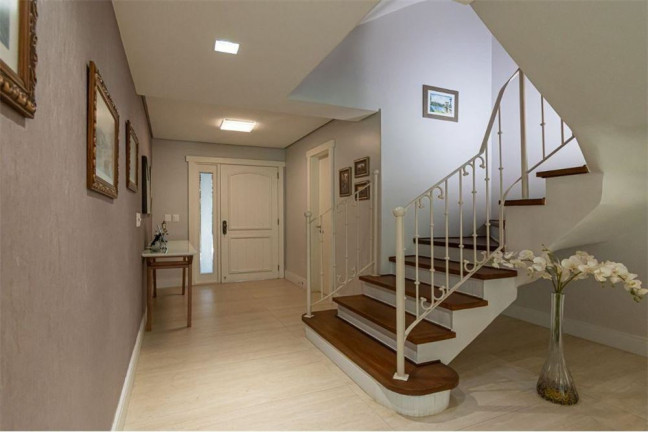 Imagem Casa com 3 Quartos à Venda, 324 m² em Três Figueiras - Porto Alegre Imagem Casa com 3 Quartos à Venda, 324 m² em Três Figueiras - Porto Alegre