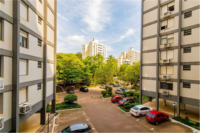 Imagem Imóvel com 2 Quartos à Venda, em Boa Vista - Porto Alegre Imagem Imóvel com 2 Quartos à Venda, em Boa Vista - Porto Alegre
