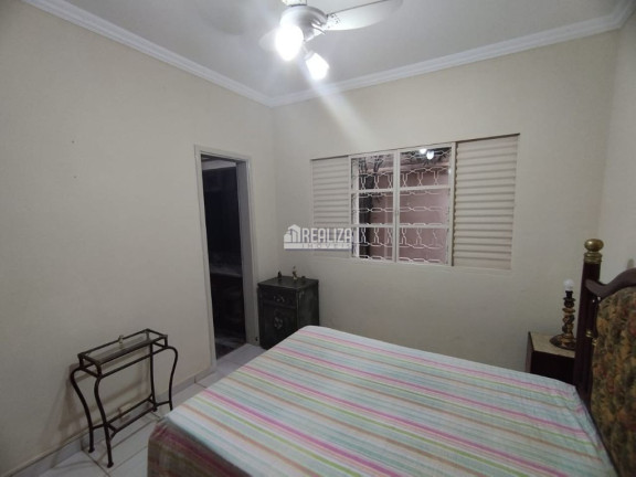 Imagem Casa com 3 Quartos à Venda, 200 m² em Nossa Senhora Da Abadia - Uberaba Imagem Casa com 3 Quartos à Venda, 200 m² em Nossa Senhora Da Abadia - Uberaba