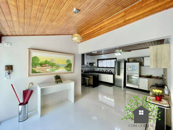 Casa com 3 Quartos à Venda, 215 m² em Granja Carneiro Viana - Cotia