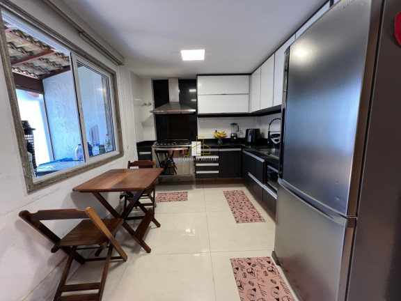 Imagem Casa com 4 Quartos à Venda, 200 m² em Colina De Laranjeiras - Serra Imagem Casa com 4 Quartos à Venda, 200 m² em Colina De Laranjeiras - Serra