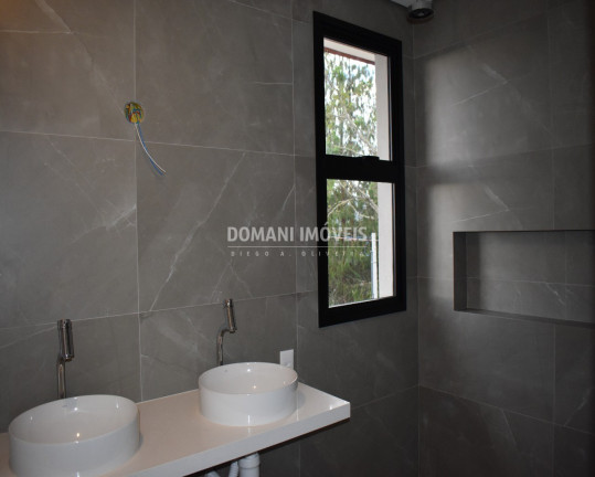 Imagem Casa com 4 Quartos à Venda, 298 m² em Região De Capivari - Campos Do Jordão Imagem Casa com 4 Quartos à Venda, 298 m² em Região De Capivari - Campos Do Jordão