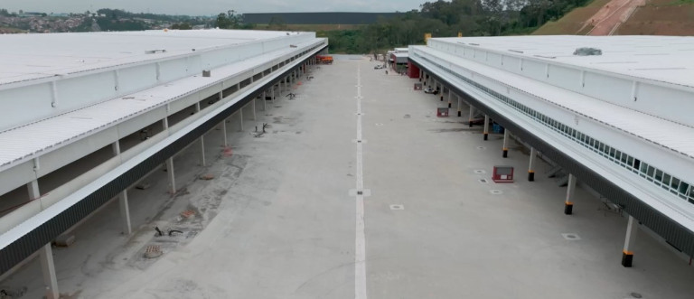 Imagem Imóvel para Alugar, 17.372 m² em Quinhaú - Embu Das Artes Imagem Imóvel para Alugar, 17.372 m² em Quinhaú - Embu Das Artes