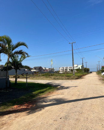 Imagem Casa com 6 Quartos à Venda, 300 m² em Coroados - Guaratuba Imagem Casa com 6 Quartos à Venda, 300 m² em Coroados - Guaratuba