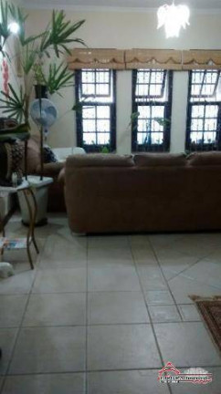 Imagem Casa com 4 Quartos à Venda, 150 m² em Centro - Jacareí Imagem Casa com 4 Quartos à Venda, 150 m² em Centro - Jacareí