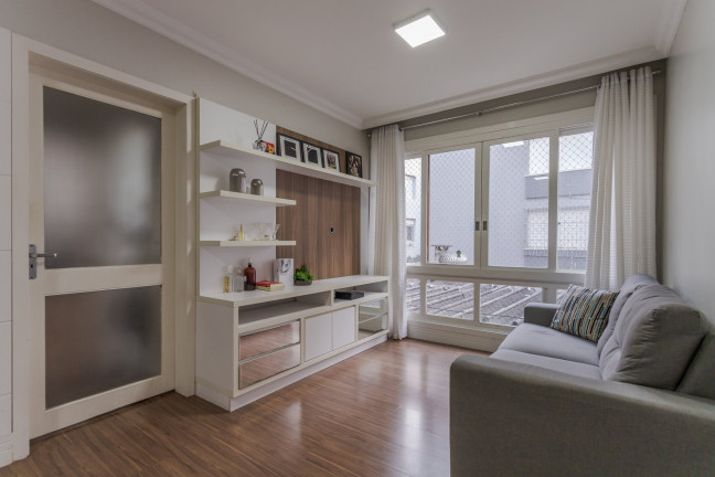Imagem Apartamento com 2 Quartos à Venda, 74 m² em Rio Branco - Porto Alegre