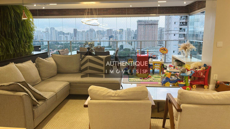 Apartamento com 3 Quartos à Venda, 133 m² em Brooklin - São Paulo