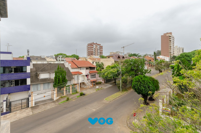Imagem Imóvel com 3 Quartos à Venda, 195 m² em Jardim Itu - Porto Alegre