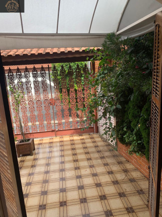 Imagem Casa com 3 Quartos à Venda, 257 m² em Vila Scarpelli - Santo André Imagem Casa com 3 Quartos à Venda, 257 m² em Vila Scarpelli - Santo André