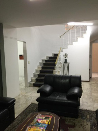 Imagem Casa com 1 Quarto à Venda, 387 m² em Moema - São Paulo Imagem Casa com 1 Quarto à Venda, 387 m² em Moema - São Paulo
