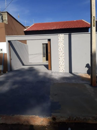 Imagem Casa com 2 Quartos para Alugar, 64 m² em Loteamento Cidade De Guapó - Guapó Imagem Casa com 2 Quartos para Alugar, 64 m² em Loteamento Cidade De Guapó - Guapó