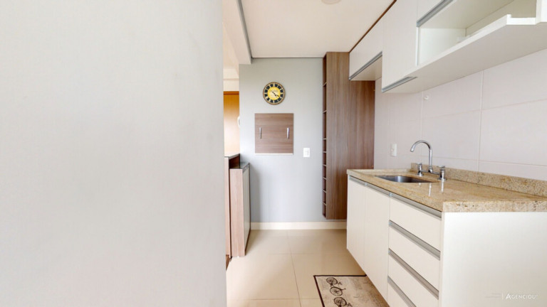 Imagem Imóvel com 2 Quartos à Venda, 50 m² em Tristeza - Porto Alegre Imagem Imóvel com 2 Quartos à Venda, 50 m² em Tristeza - Porto Alegre