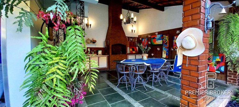 Imagem Casa com 4 Quartos à Venda, 200 m² em Albuquerque - Teresópolis Imagem Casa com 4 Quartos à Venda, 200 m² em Albuquerque - Teresópolis