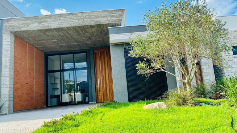 Imagem Casa com 4 Quartos à Venda, em Xangri-lá Imagem Casa com 4 Quartos à Venda, em Xangri-lá