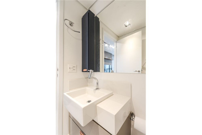 Imagem Imóvel com 1 Quarto à Venda, em Moema - São Paulo Imagem Imóvel com 1 Quarto à Venda, em Moema - São Paulo