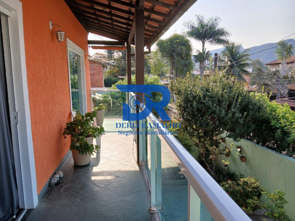 Imagem Casa com 5 Quartos à Venda, 267 m² em Maravista - Niterói