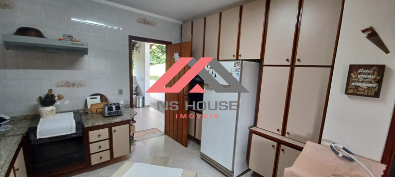 Imagem Casa com 3 Quartos à Venda, 200 m² em Mato Dentro - Mairiporã Imagem Casa com 3 Quartos à Venda, 200 m² em Mato Dentro - Mairiporã