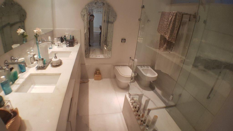 Imagem Apartamento com 3 Quartos à Venda, 260 m² em Copacabana - Rio De Janeiro Imagem Apartamento com 3 Quartos à Venda, 260 m² em Copacabana - Rio De Janeiro