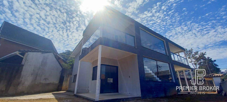 Imagem Casa com 5 Quartos à Venda, 410 m² em Golfe - Teresópolis Imagem Casa com 5 Quartos à Venda, 410 m² em Golfe - Teresópolis