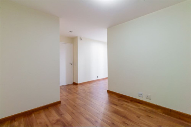 Imagem Imóvel com 4 Quartos à Venda, em Lar São Paulo - São Paulo Imagem Imóvel com 4 Quartos à Venda, em Lar São Paulo - São Paulo