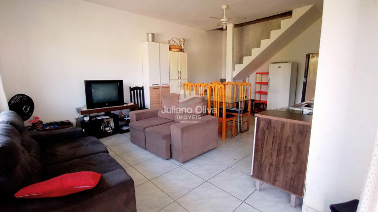 Imagem Casa com 3 Quartos à Venda, 144 m² em Barra Do Sai - Itapoá